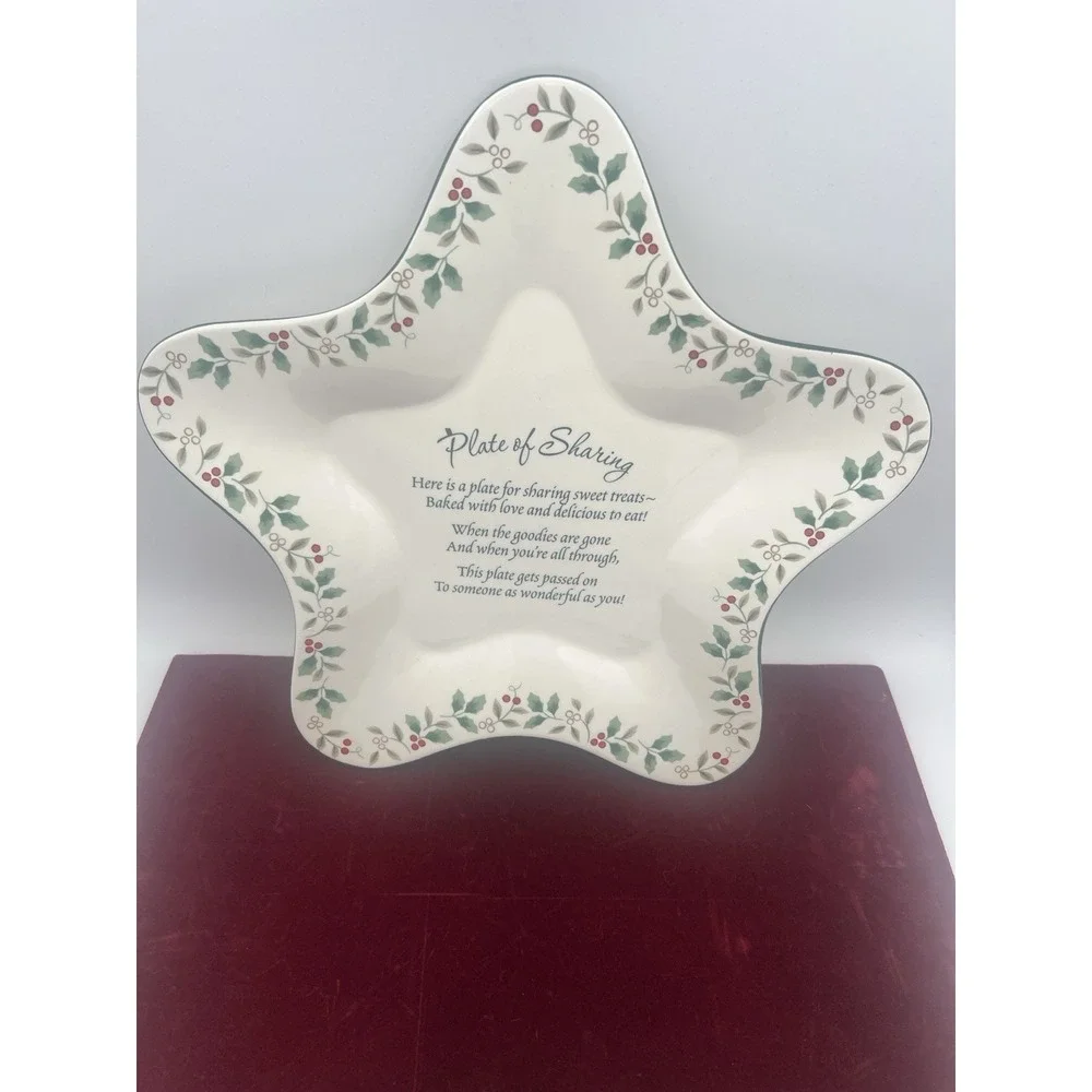 Pfaltzgraff Winterberry Star Shaped‎ Plate Of Sharing for Gifting with Treats